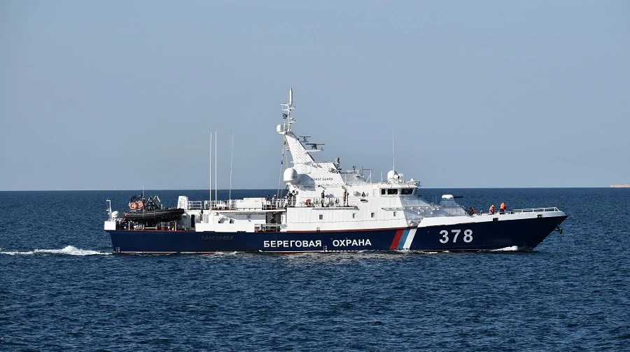 СБУ уразила дронами два патрульні кораблі ФСБ РФ «Балаклава» та «Керч» у Керчі