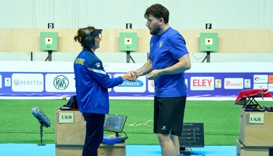 Костевич і Коростильов здобули бронзу на етапі Кубка світу з кульової стрільби в Каїрі